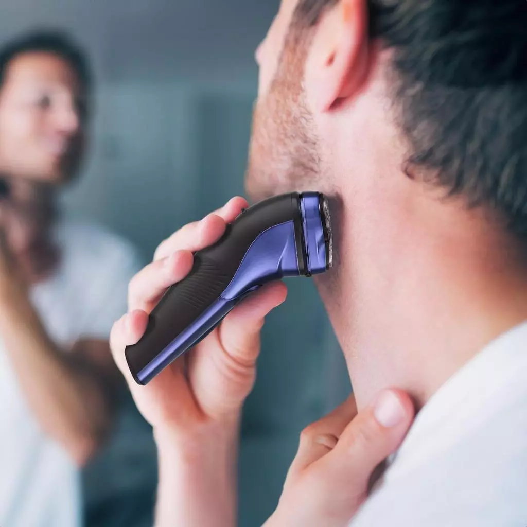 Barbeador Elétrico Britânia À Prova d’Água Bivolt BBA07 - Imagem 6